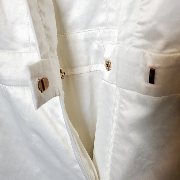 Jluxlabel Satin Feel Deep Plunge Sinclair Jumpsuit White Size Small - Picture 3 of 16